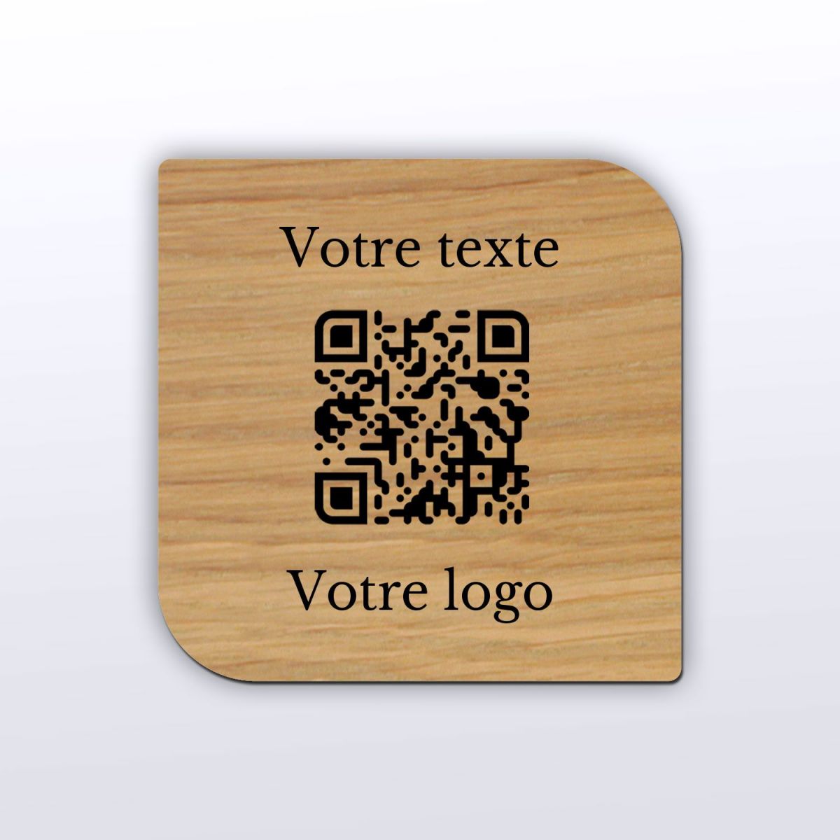 QR Code imprimé sur une plaque en bois de chêne