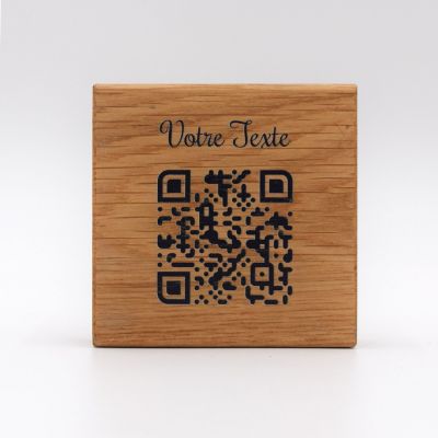 QR Code imprimé sur du bois de chêne pour la carte de restaurant biais